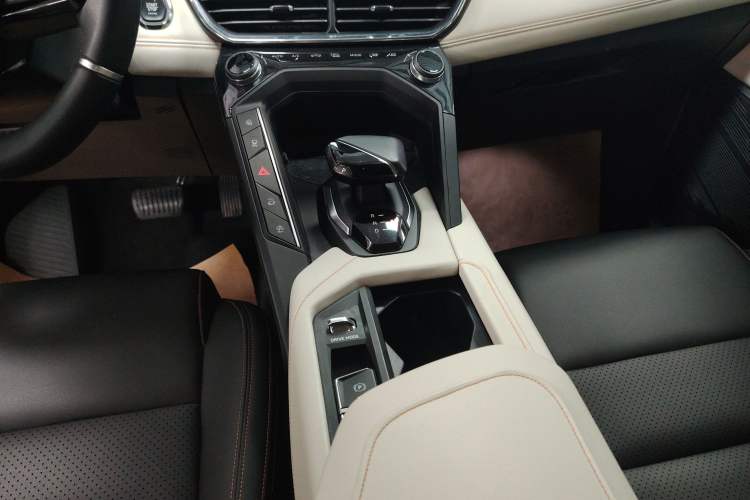 Used Lynk & Co 06 EM-P 2020 PHEV Plus
