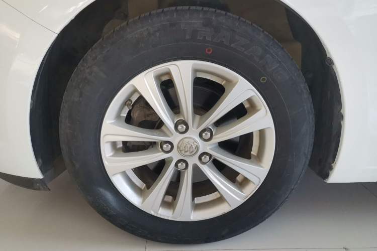 Used Buick GT 2017 15N Manual Entry-Level Trim
