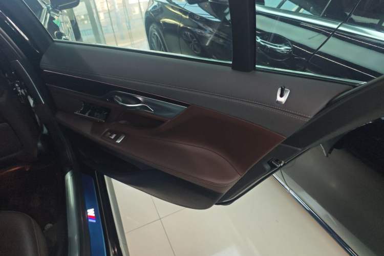 Used BMW 7 Series 2018 730Li Leading Model M Sport Package
