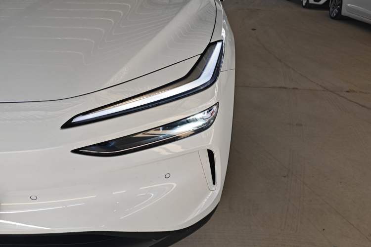 Used ONVO L60 2024 60 kWh Rear-Drive Version