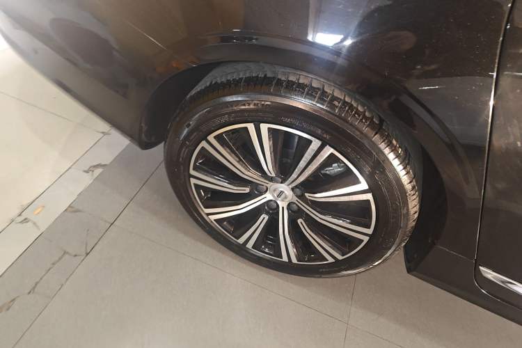 Used Volvo S90 2021 B5 Zhiyi Luxury Edition
