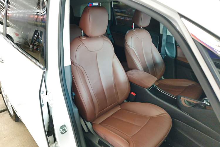 Used Buick GL6 2018 18T 5-seat Luxury Model