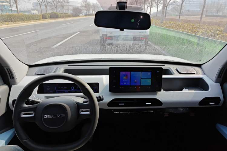 Used Geely Galaxy Panda 2024 Panda Mini 200km Endurance Bear