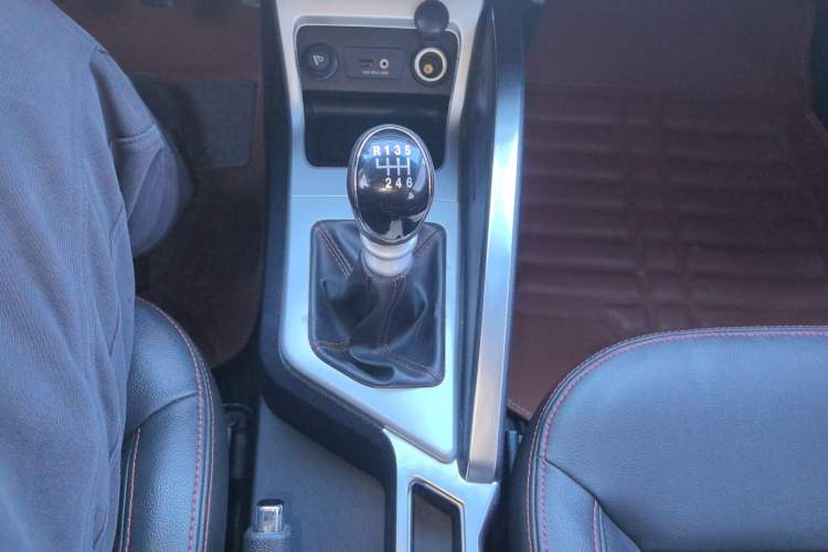 Used  Refine S3 2016 1.5L Manual Luxury Smart Version
