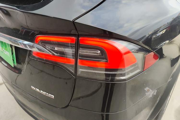 Used Tesla Model X 2016 X 75D
