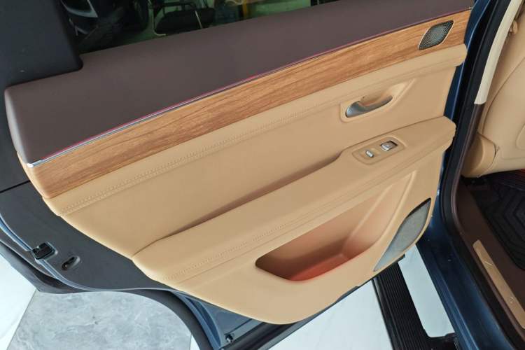 Used Hima AITO M7 2024 1.5T Intelligent Drive 4WD Ultra Version 5 Seats
