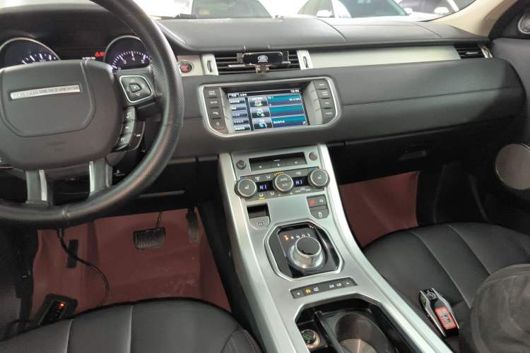 Used Land Rover Range Rover Evoque 2015 2.0T Five-Door Zhiyao Edition
