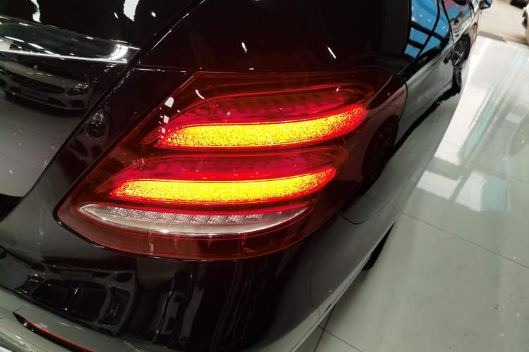 Used Mercedes-Benz E-Class 2018 E 300 L Stylish Model
