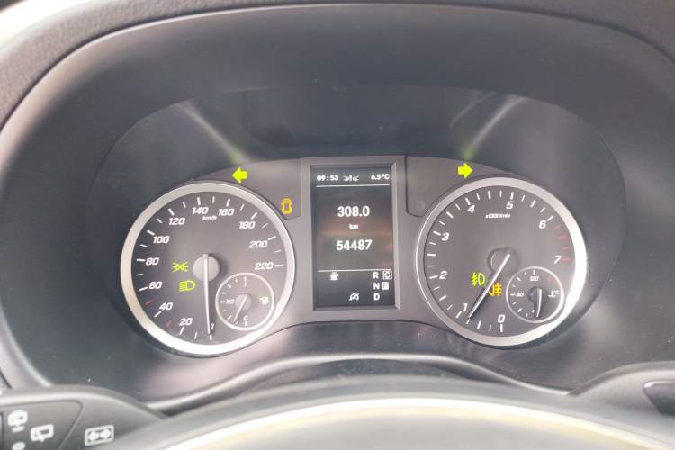 Used Mercedes-Benz Vito 2021 2.0T Business Version 7 Seats