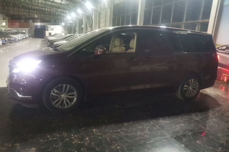 Used Buick GL8 2022 ES Landtrek 653T Luxury Edition