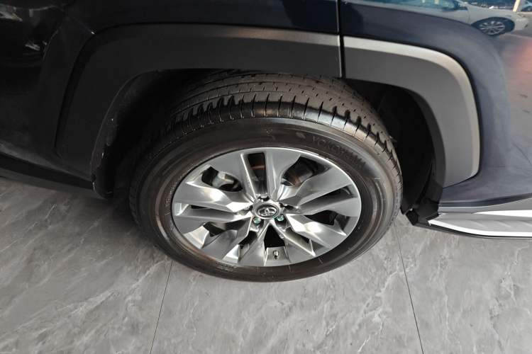 Used Toyota Wildlander 2022 Dual-Engine 2.5L E-CVT Two-Wheel Drive Luxury PLUS Edition
