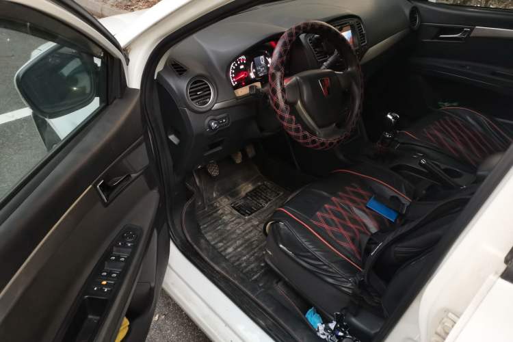 Used Roewe 350 2015 1.5L Manual Luxury Sunroof Edition