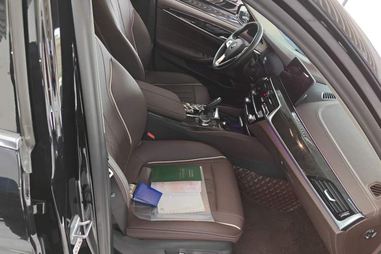 Used BMW 5 Series 2022 Second Facelift 525Li Luxury Package