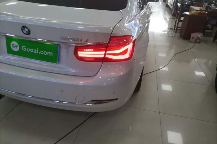 Used BMW 3 Series 2018 320Li Leading Luxury Package
