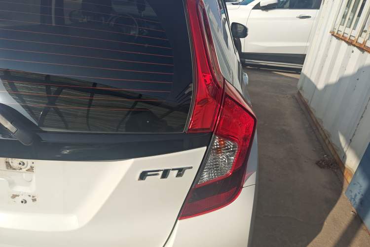 Used Honda Fit 2018 1.5L CVT Comfort Sunroof Version
