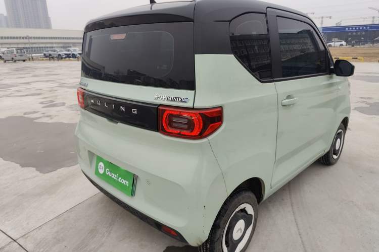 Used Wuling Hongguang MINIEV 2021 Macaron Fashion Model Lithium Iron Phosphate