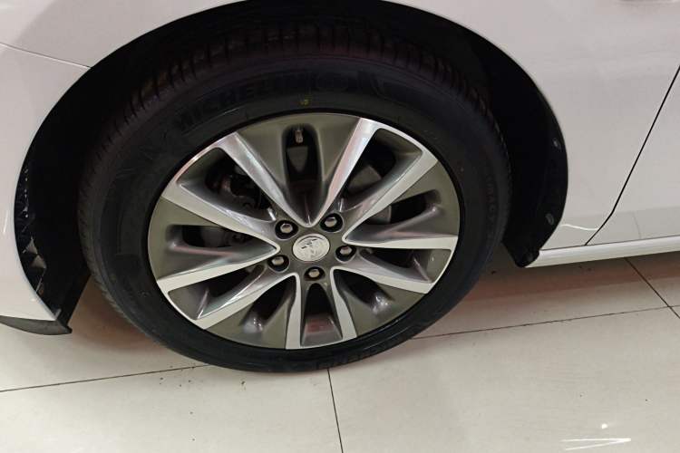 Used Buick GL6 2021 323T Mild Hybrid Connect Luxury Model
