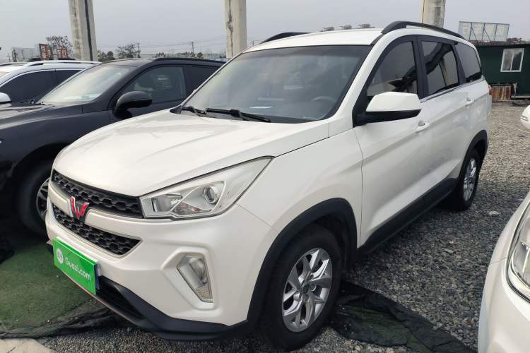 Used Wuling Hongguang S3 2018 1.5L Manual Comfort Model China V Standard