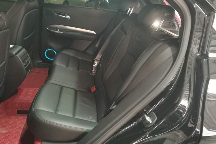 Used Cadillac XT4 2024 28T Two-Wheel-Drive Prestige Version
