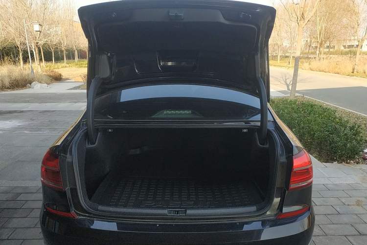 Used Volkswagen Passat 2017 330TSI DSG Luxury Edition
