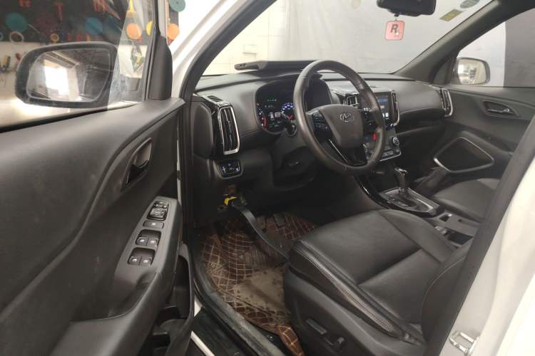 Used Hyundai ix35 2019 1.4T DCT Two-Wheel Drive Smart & Enjoyable Version China VI Standard
