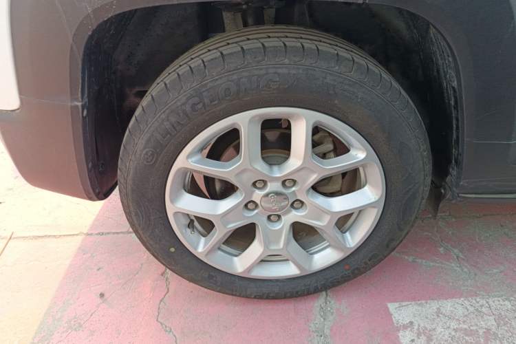 Used  Renegade 2017 180T Automatic High-Energy Version
