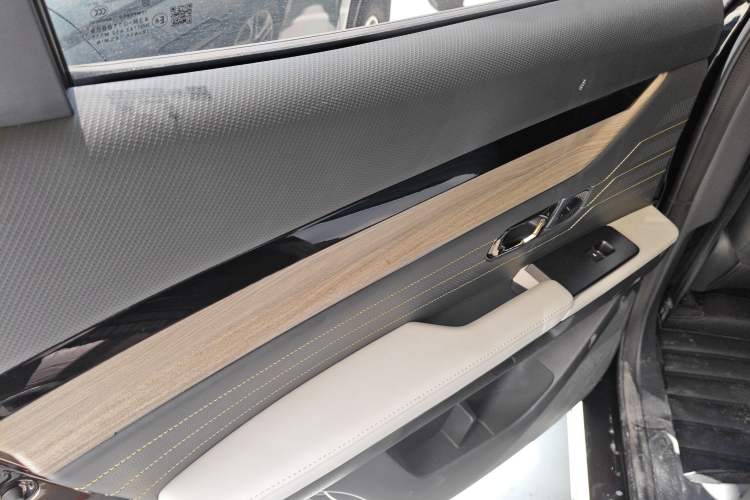 Used  Shanhai L6 2024 1.5TD DHT MAX
