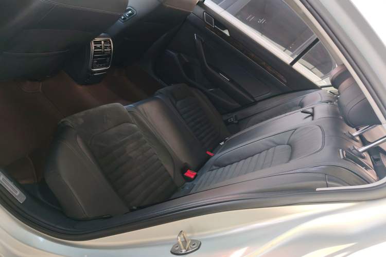 Used Volkswagen Magotan 2017 380TSI DSG Luxury Model