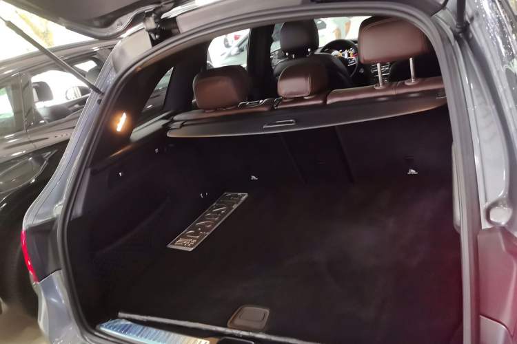 Used Mercedes-Benz GLC 2021 GLC 260 L 4MATIC Dynamic Edition
