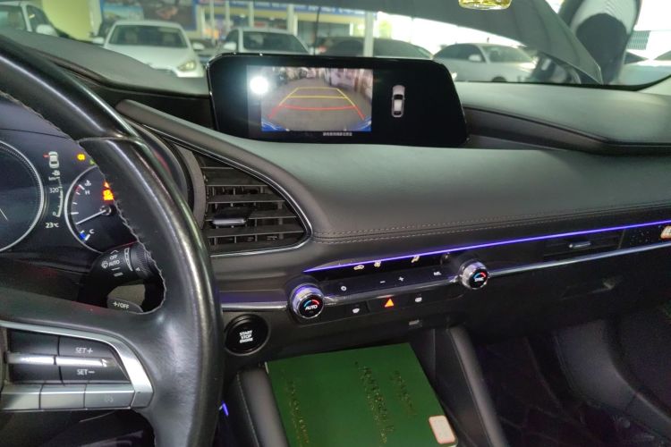 Used Mazda Mazda 3 Axela 2020 2.0L Automatic Luxury Version
