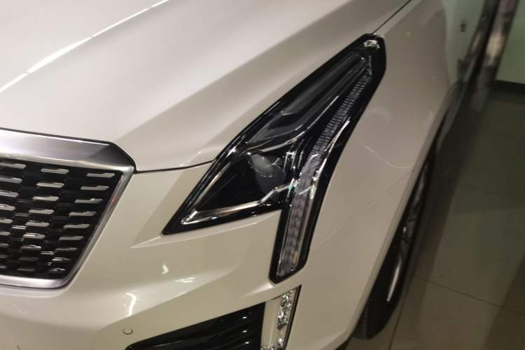 Used Cadillac XT5 2021 28T Luxury Version