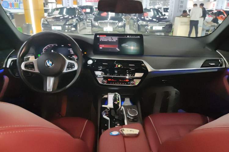 Used BMW 5 Series 2022 Restyled 530Li Leading Edition M Sport Package
