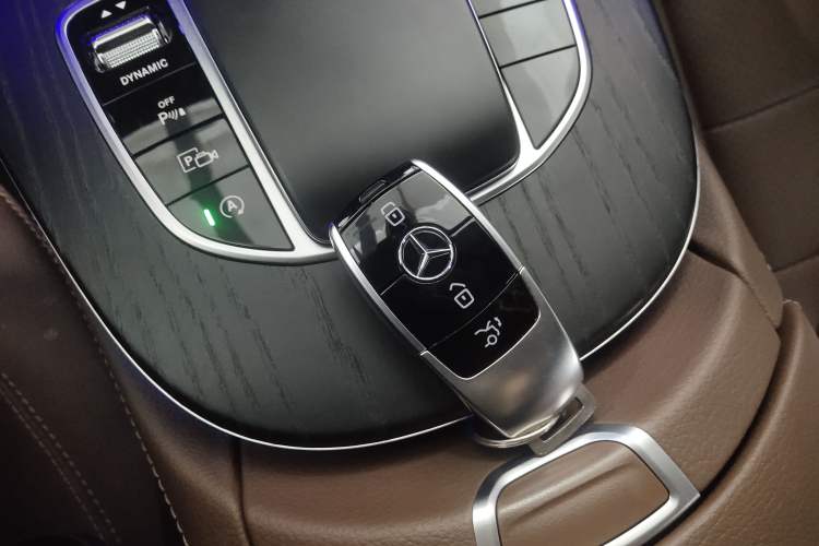 Used Mercedes-Benz E-Class 2023 E 300 L Sporty and Stylish Model
