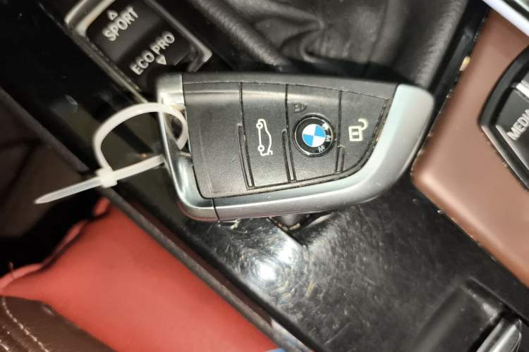 Used BMW X1 2016 sDrive20Li Luxury Model
