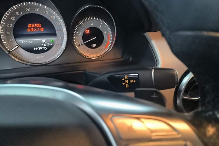 Used Mercedes-Benz GLK-Class 2015 GLK 300 4MATIC Fashion Edition Ultimate Version
