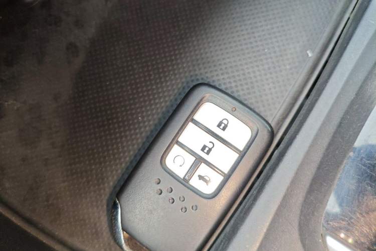 Used Honda Civic 2016 220TURBO CVT Luxury Edition
