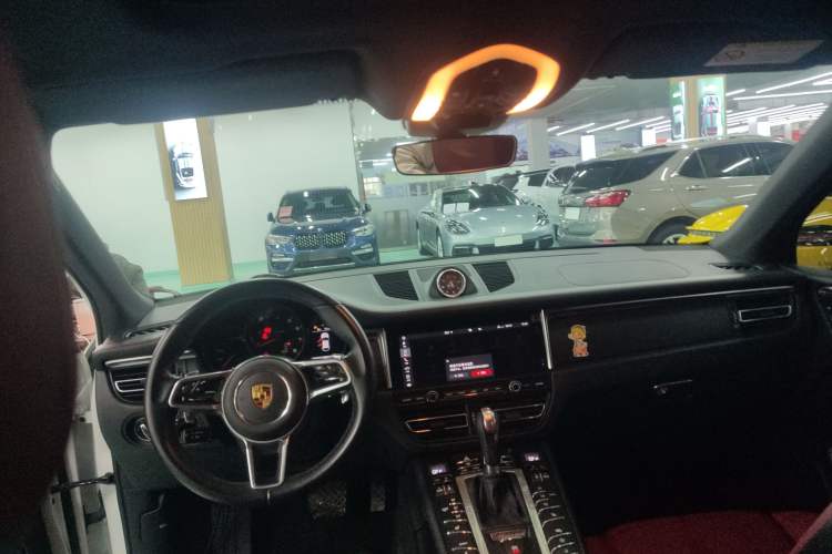 Used Porsche Macan 2021 Macan 2.0T