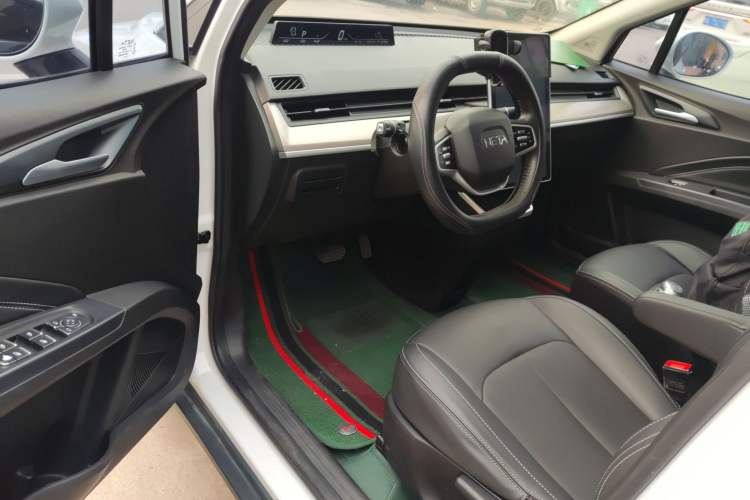 Used NETA V 2021 Long-Range Entertainment Edition Upgrade Model