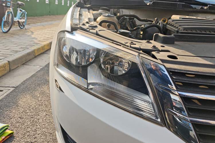 Used Volkswagen Lavida 2013 1.6L Manual Fashion Edition