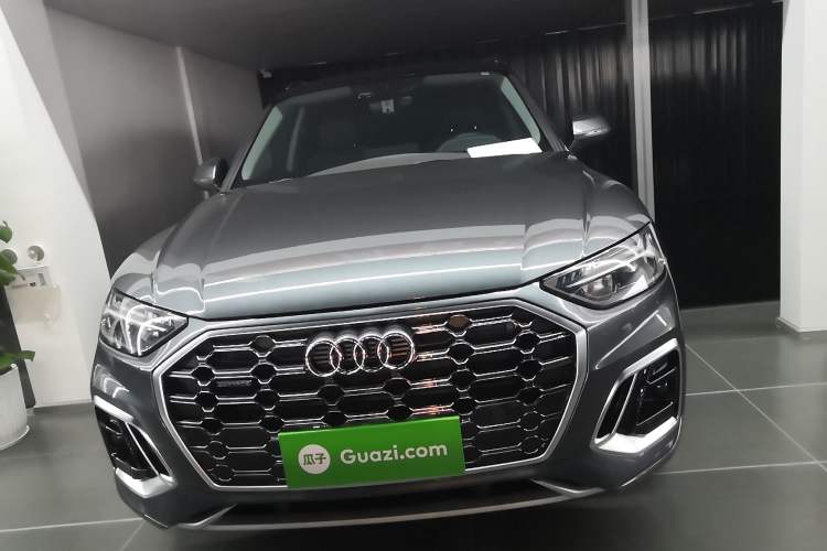 Used Audi Q5L 2022 40T Fashionable and Dynamic Model