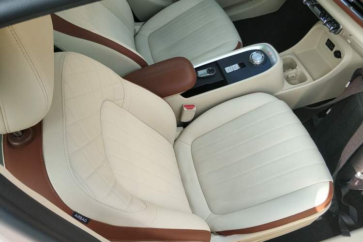 Used ORA Good Cat 2021 400km Standard Range Athena Edition Lithium Iron Phosphate
