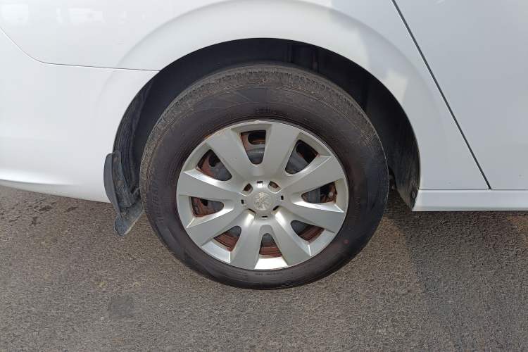 Used Peugeot 301 2014 1.6L Automatic Comfort Edition