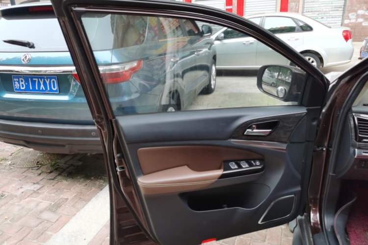 Used BYD S7 2016 2.0T Automatic Prestige Edition
