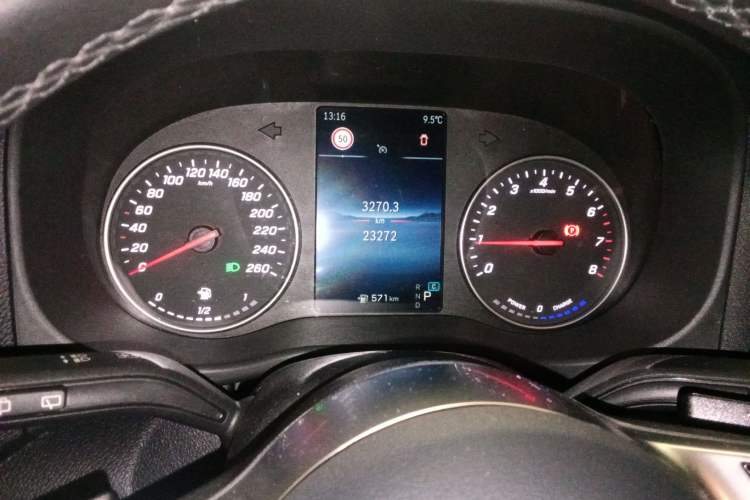 Used Mercedes-Benz Vito 2024 2.0T Business Version 7 Seats
