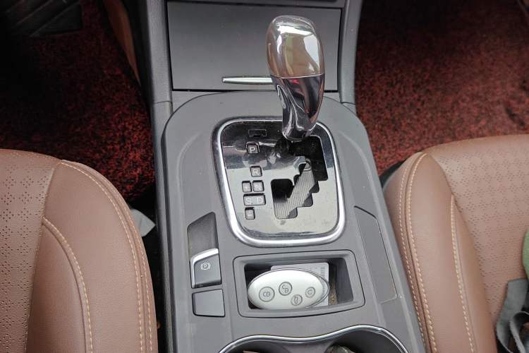 Used BYD S7 2017 2.0T Automatic Prestige Edition
