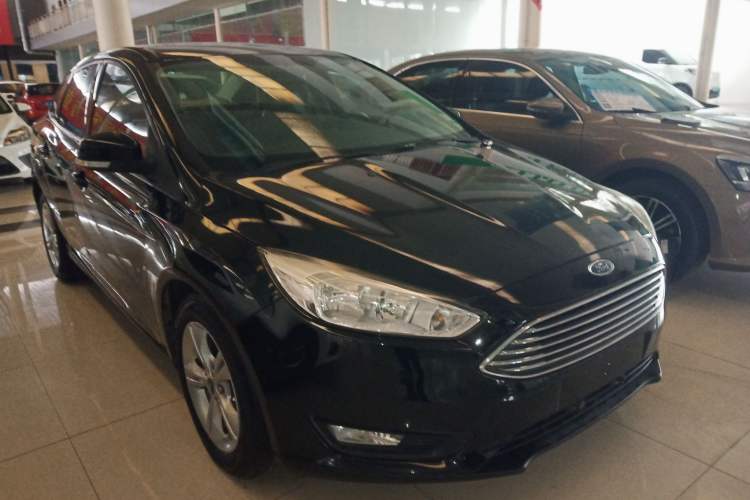 Used Ford Focus 2015 Sedan 1.6L Automatic Comfort Model
