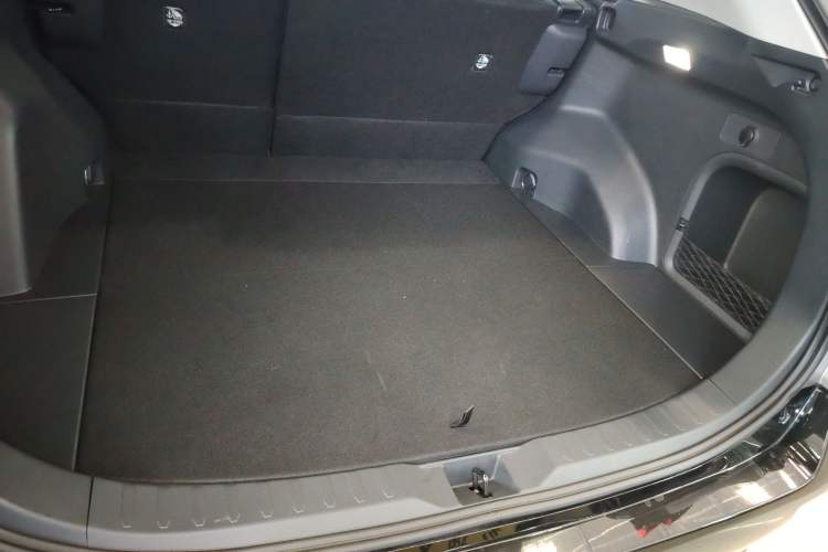 Used Toyota Wildlander 2024 Dual-Motor 2.5L E-CVT All-Wheel Drive Luxury PLUS Edition
