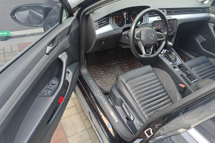 Used Volkswagen Magotan 2020 280TSI DSG Comfort Edition
