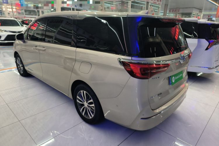 Used Buick GL8 2022 ES Landtrek 653T Luxury Edition