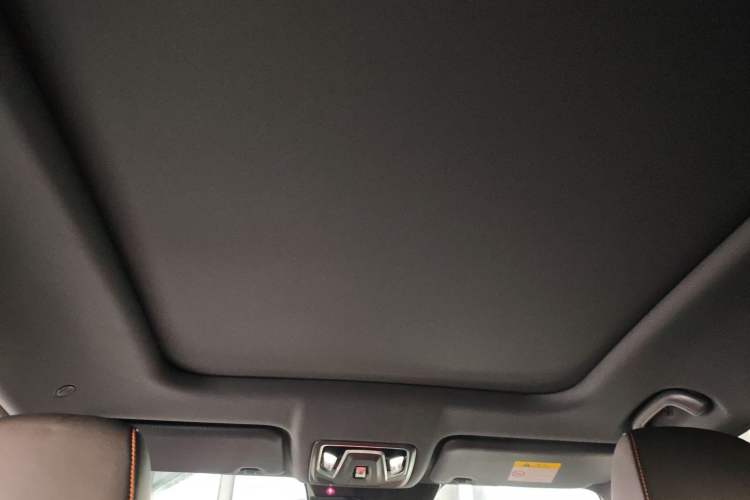 Used Oshan Z6 New Energy 2023 ZhiDian iDD 150KM Flagship PLUS Smart Parking Edition